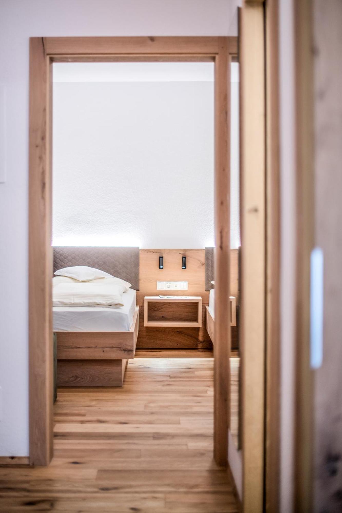 Hotel Sterzinger Moos Buitenkant foto